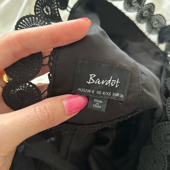 Women’s Bardot Black Lace Dress in perfect condition! - Picture 7 of 7